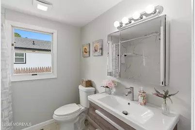 27 Brookview Lane, Manalapan Township, NJ 07726 - Photo 18