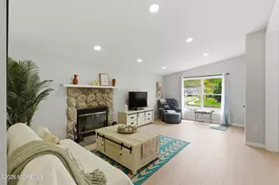 27 Brookview Ln, Manalapan Township, NJ 07726 - Photo 8
