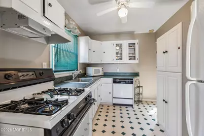 624 S Manetta Drive, Point Pleasant, NJ 08742 - Photo 14