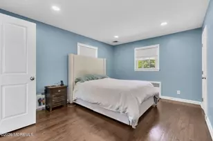 15 Pinebrook Dr, Neptune Township, NJ 07753 - Photo 20