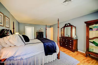 242 Williamsburg Drive, Shrewsbury, NJ 07702 - Photo 24