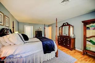 242 Williamsburg Dr, Shrewsbury, NJ 07702 - Photo 24