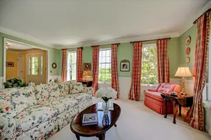 242 Williamsburg Dr, Shrewsbury, NJ 07702 - Photo 6