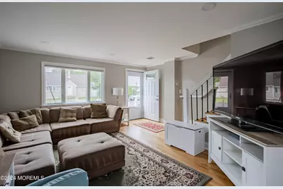 32 Howland Avenue, Long Branch, NJ 07740 - Photo 2