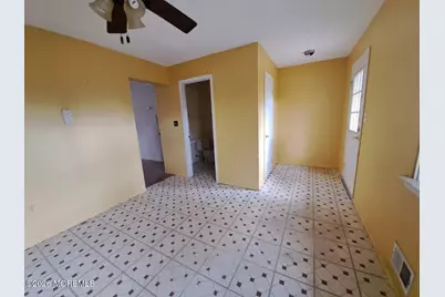 736 Kevin Court, Brick, NJ 08724 - Photo 4