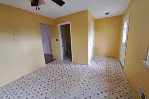 736 Kevin Ct, Brick, NJ 08724 - Photo 4