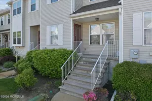 3103 Smokehouse Ct, Freehold, NJ 07728 - Photo 2