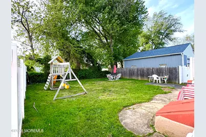 196 Milton Avenue #Apt 2, Cliffwood, NJ 07721 - Photo 16