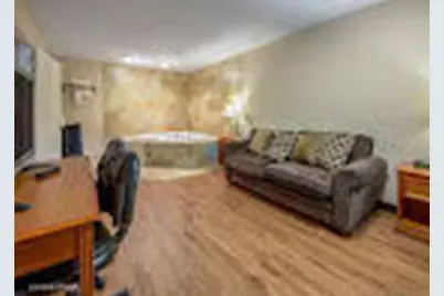611 Fellowship Road #Econo Lodge, Mount Laurel, NJ 08054 - Photo 8