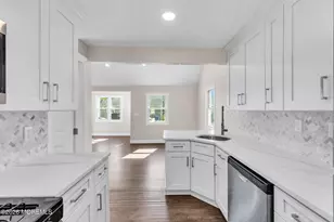 71 Bay Ave, North Middletown, NJ 07748 - Photo 14