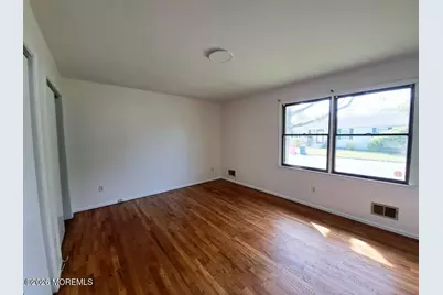 1125 Seaman Avenue, Beachwood, NJ 08722 - Photo 16