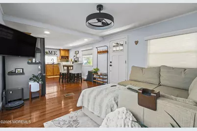 44 Sams Trailer Ct Court, Hazlet Township, NJ 07730 - Photo 4