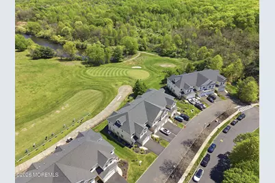 109 Hedgerow Lane, Manalapan Township, NJ 07726 - Photo 4