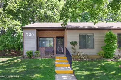 240 Medford Court #A, Manalapan Township, NJ 07726 - Photo 2