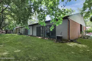 240 Medford Ct, Manalapan Township, NJ 07726 - Photo 22