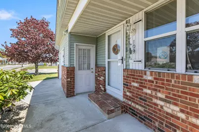 109 Freeport Boulevard, Toms River Township, NJ 08757 - Photo 8