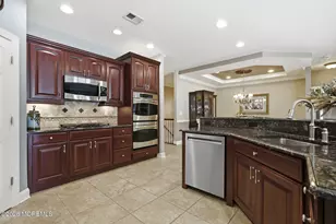 38 Riva Ridge Rd, Manalapan Township, NJ 07726 - Photo 10