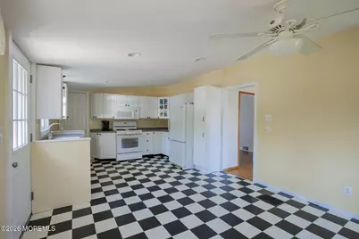 35 Academy Street, Farmingdale, NJ 07727 - Photo 6