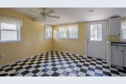 35 Academy Street, Farmingdale, NJ 07727 - Photo 8