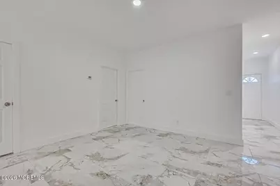 520 E Jersey Street #B, Elizabeth, NJ 07206 - Photo 4