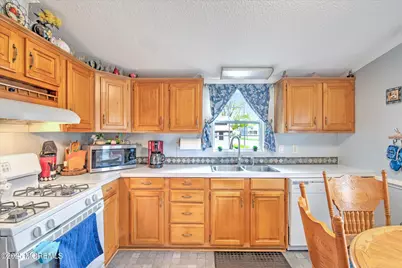 38 Village Road, Morganville, NJ 07751 - Photo 14