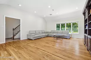 9 Dwight Dr, Ocean Twp, NJ 07712 - Photo 10