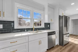 635 Hudson Ave, Port Monmouth, NJ 07758 - Photo 16