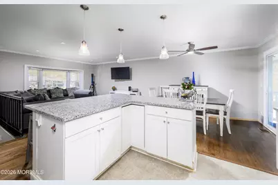 8 Holiday Road, Manalapan Township, NJ 07726 - Photo 8