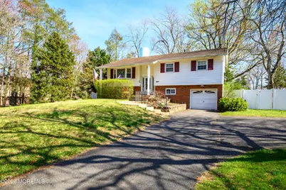 8 Holiday Road, Manalapan Township, NJ 07726 - Photo 30