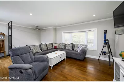 8 Holiday Road, Manalapan Township, NJ 07726 - Photo 12