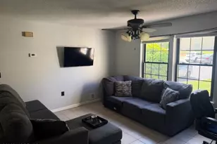 202 Larkspur Ln, Jackson, NJ 08527 - Photo 2