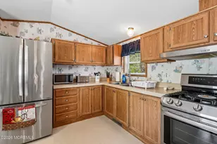 9 Kay Ln, Howell Township, NJ 07731 - Photo 8