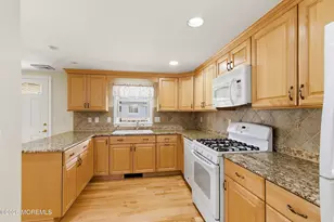 352 Silver Bay Rd, Toms River Township, NJ 08753 - Photo 6