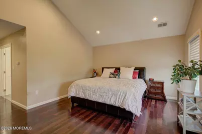 8 Fells Drive, Manalapan Township, NJ 07726 - Photo 20
