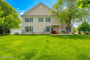 8 Fells Dr, Manalapan Township, NJ 07726 - Photo 32