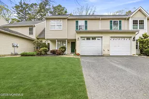 623 Woodbine Ln, Lakewood, NJ 08701 - Photo 1