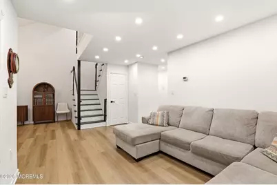 623 Woodbine Lane, Lakewood, NJ 08701 - Photo 10