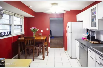 9 Lawrence Place, Freehold, NJ 07728 - Photo 6