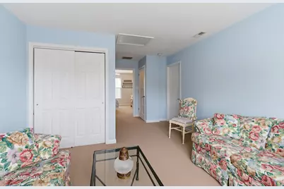 70 E Bosworth Boulevard, Farmingdale, NJ 07727 - Photo 32