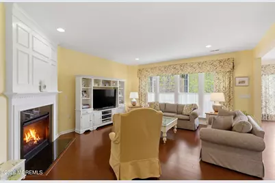 70 E Bosworth Boulevard, Farmingdale, NJ 07727 - Photo 8