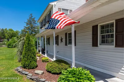 31 Bayberry Lane, Middletown, NJ 07748 - Photo 2