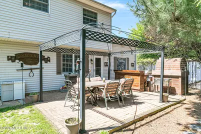 31 Bayberry Lane, Middletown, NJ 07748 - Photo 4