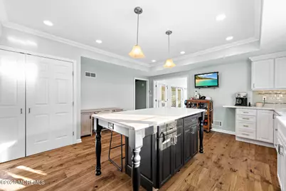 105 Park Avenue, Shrewsbury, NJ 07702 - Photo 8