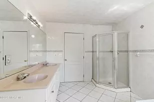 402 Twin Oaks Dr, Lakewood, NJ 08701 - Photo 44