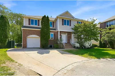 402 Twin Oaks Drive, Lakewood, NJ 08701 - Photo 2