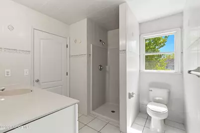 402 Twin Oaks Drive, Lakewood, NJ 08701 - Photo 48