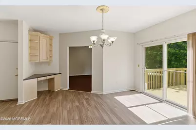 402 Twin Oaks Drive, Lakewood, NJ 08701 - Photo 36