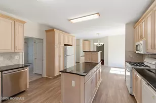 402 Twin Oaks Dr, Lakewood, NJ 08701 - Photo 24