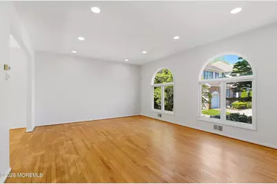 402 Twin Oaks Drive, Lakewood, NJ 08701 - Photo 14