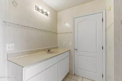 402 Twin Oaks Drive, Lakewood, NJ 08701 - Photo 82